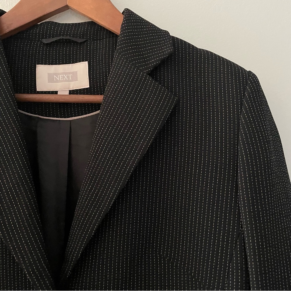 NWOT Next Classic Black Striped Suit Blazer – Womens size Medium / UK 14